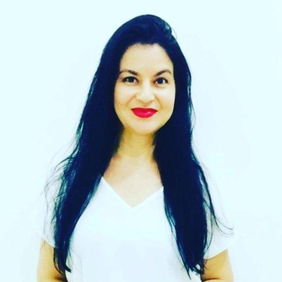 Angela Roselene | Heon Plataforma